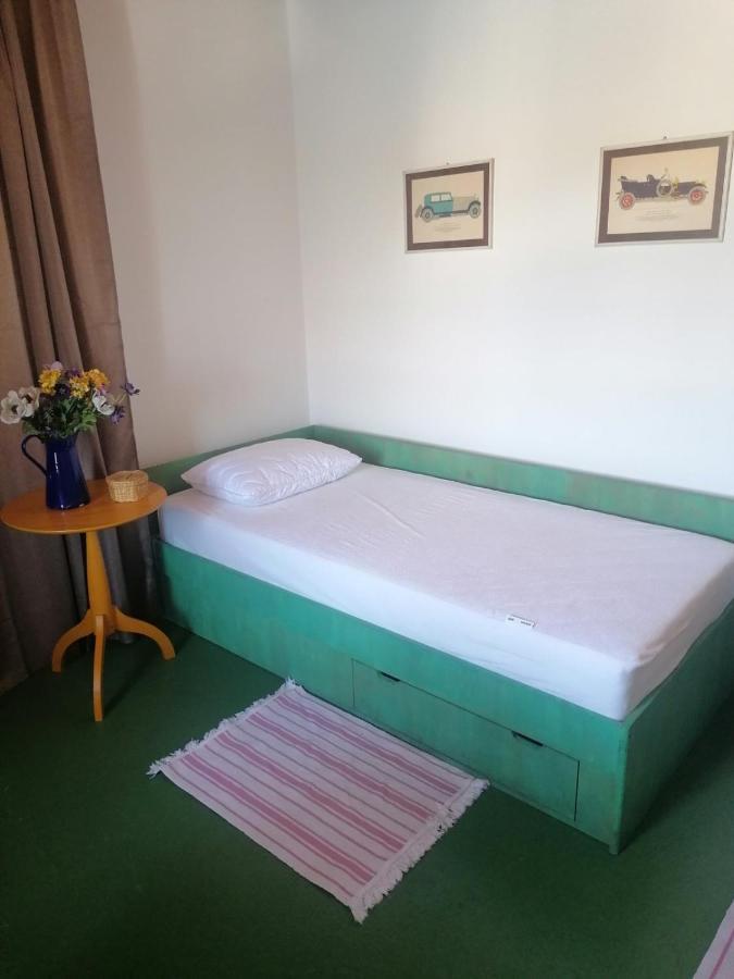Two-Bedroom Apartment With Sea View,Big Terrase And Garden Stari Grad  Exterior foto